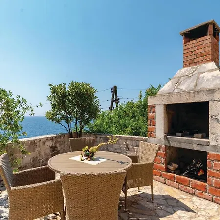 2 Bedroom Amazing In 度假居 Podobuče