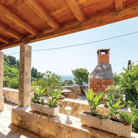 2 Bedroom Amazing In Podobuče